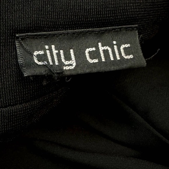 City Chic Plus Size Black Overall Dress Dual Front Slits Adjustable Straps Women - Picture 5 of 6